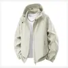 Jaqueta Casual com Capuz Nova Outono 2026 Masculina Top à Prova de Vento para Uso Externo Casaco de Manga Longa Fashionável para Homens e Mulheres