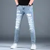 Jeans rasgado moderno para homens, calça cigarette de primavera, calça comprida casual slim fit azul claro da moda para homens