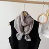 Bufanda Larga de Seda Floral Estilo Étnico Versátil Retro Protector de Cuello Exterior Larga para Mujer Nuevo Regalo del Día de la Madre