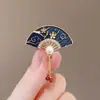 Broche novo estilo feminino senso de alta qualidade nicho broche atacado pino de alta qualidade temperamento fixo roupas terno joia pérola