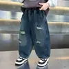 Calça Jeans Rasgada de Outono para Meninos 2026 Novo Estilo Calça Reta Cool para Bebê Calça Tendência de Primavera e Outono para Meninos Pequenos