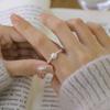 Anillo de plata con perlas y cuentas de plata para mujer, ligero, de lujo, cibernético, ajustable y de moda.