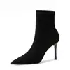 Botas de tornozelo femininas de salto alto e bico fino, nova coleção outono/inverno 2025, botas tipo meia com forro de fleece, versáteis, confortáveis e leves para os pés, com efeito emagrecedor