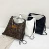 Bolso de mujer retro de moda, sencillo, de piel encerada al óleo, nuevo bolso de hombro informal con textura para invierno 2023.