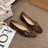 Zapatos de tacón alto de cuero retro con hebilla, para mujer 2026, estilo nuevo de temperamento, de corte bajo, sin cordones, para ir al trabajo, zapatos Mary Jane que aumentan la altura