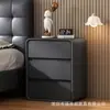 Armario de almacenamiento moderno y sencillo para mesita de noche de dormitorio, nuevo almacenamiento de madera maciza estilo crema de tres capas, ultraestrecho, lujo ligero, para uso doméstico