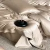 Funda de edredón de algodón Tencel de lujo y alta gama de 60 hilos con bordes bordados de precisión, juego de ropa de cama de cuatro piezas estilo europeo y americano
