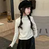 Camiseta térmica de cuello medio para niñas de invierno, nuevo estilo para niños mayores, de manga larga con lunares, versátil de cuello medio alto.