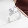 Anillo Cuadrado de Circonita Vintage Elegante de Cuatro Garras para Hombres y Mujeres, Clásico de Alta Gama, Anillo para Dedo Índice de Cobre Puro, Exclusivamente para Ventas Transfronterizas