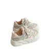 Zapatillas de Mujer con Suela Gruesa 2026 Primavera Nuevo Estilo Zapatos Deportivos de Caña Baja de Moda Versátiles de Nicho Zapatos Blancos