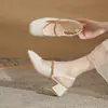 Sapatos de Salto Alto Jingang My4529 com Bico Fechado e Costas Abertas para Mulheres Temporada Primavera e Outono 2026 Salto Bloco Couro Envernizado Versátil Sexy Sapatos de Salto Único para Mulheres