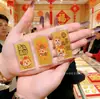 Adesivos de Celular Dourados Culturais e Criativos do Ano do Cavalo, Presentes de Ano Novo em Ouro Puro, Lembrancinhas, Itens Populares para as Barracas do Festival da Primavera, Atacado de Pequenos Produtos