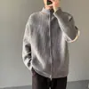 Novo cardigã de zíper com gola média estilo old money de luxo leve, suéter de manga longa com gola alta para homens, malha de manga longa, cardigã masculino, jaqueta masculina