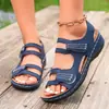 Sandalias Europeas y Americanas Transfronterizas Amazon Nuevo Estilo Comercio Exterior Transfronterizo Color Sólido Plataforma de Cuña Forma de Personaje Chunxian Venta al por Mayor Mágica Talla Grande