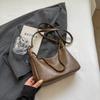 Estilo coreano ins cadeia na moda bolsa de grande capacidade feminina 2024 nova bolsa casual elegante para todos os jogos bolsa de ombro