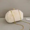 Bolso de concha de un solo hombro, bolso de felpa de invierno, bolso pequeño de cadena, nuevo modelo 2026, bolso de mano con clip, bolso cruzado para el día a día