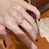 Popular en Xiaohongshu: Anillo redondo de circón ultrabrillante para mujer, lujo ligero, versátil, de alta gama, moderno, adecuado para ir al trabajo, anillo ajustable para el dedo índice
