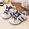 Zapatos para Niña 2026 Otoño Nuevos Zapatillas de Princesa para Niños Zapatos Casuales con Suela Suave con Cordones Casuales para Niños Pequeños