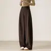 Nova coleção outono/inverno 2026: calças casuais femininas grossas, confortáveis e estilosas, com um design solto de perna reta que cria um efeito emagrecedor, e calças de perna larga que são versáteis e fáceis de combinar com diferentes looks