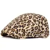 Atacado Coreia do Sul 2024 novo retro aba curta pequena estampa de leopardo avançada boné outono inicial personalidade tendência boina mulheres
