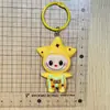 Nuevo Llavero de Hombre Estrella de Dibujos Animados Labubu Travesti Muñeco de Tarjeta Grande Accesorios para Mochila de Estudiante DIY Colgante