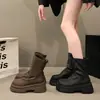 Nuevas botines ajustados para mujeres petite, estilo británico, con suela gruesa, diseño francés versátil, Botas Martin 2026 para mujer, adelgazantes para otoño e invierno