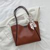 Bufanda de seda vintage de gran capacidad, bolso de mano decorativo 2022, bolso tote de hombro popular este año de estilo extranjero para el día a día con textura de moda