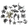 Venta al por mayor del fabricante Estilo Retro Punk de Halloween Araña Fantasma Cabeza Accesorios Colgante Accesorios para Joyería DIY Colgante de Aleación