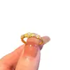 Novo Anel de Flor com Personalidade Tendência Anel para Dedo Indicador Flor Van Persistente Anel Banhado a Ouro com Pérola Joias Atacado Transmissão ao Vivo