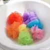 Fabricante suministra pequeña bola de baño de colores exfoliante de espalda flor de ducha para baño paño exfoliante productos de lavado para baño al por mayor 8g