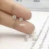 Brincos de tarracha Zircônia em prata de lei s925 quatro garras homens e mulheres brilho Diamante pequenos brincos simples moda temperamento versátil joia de orelha