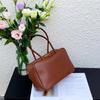 Bolso de mano para mujer, novedad de otoño e invierno de 2025, bandolera de piel auténtica, bolso de hombro cuadrado pequeño, bolso de bolos.