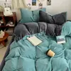 Conjunto de Quatro Peças de Veludo Leite de Alta Densidade, Estilo Ins Conjunto de Lençol de Cama e Lençol com Elástico de Veludo para Bebê em Duas Cores, Espessado e Quente para Outono e Inverno