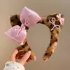 Diadema de Felpa con Estampado de Leopardo Rosa y Moño de Gatito para Mujer, Diadema Linda Versátil para Lavarse la Cara, Pasador, Tocado de Corona Alta
