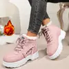 Nuevo modelo de zapatos de algodón cálidos, antideslizantes para invierno, populares, engrosados, impermeables, forrados de felpa del Noreste, botas Martin 2026, botas de nieve para mujer