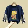 Camiseta Infantil Primavera e Outono Novo Estilo Meninos Algodão Puro Manga Longa Camada Base Roupas para Bebês e Crianças 2026 Desenho Animado Bonito Top t