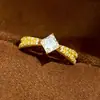 Anillo de Diamante con Microincrustaciones Galaxy para Mujer, Anillo Pequeño de Cristal de Azúcar Brillante Estrellado Diario, Versátil Romántico Moda Princesa Cuadrado Cobre