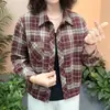 Estilo de Trabalho Outono 2026 Camisa Xadrez Feminina Manga Longa Solta Versátil Redutora de Idade Temperamento Jaqueta Curta Top Xadrez