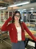 Casaco de Outono Cardigã Feminino Novo Estilo Primavera e Outono Casaco Suéter Vermelho Tricô Trançado Gola Bordada Tricô