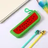 Bolsa de Lápices de Silicona con Dibujos Animados de Frutas y Verduras, Bolsa Creativa de Papelería para Estudiantes, Bolsa de Almacenamiento de Lápices Impermeable de Gran Capacidad