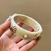 Pulsera de Perlas con Concha de Resina Europea y Americana para Mujer, Estilo Bohemio Vintage de Vacaciones en la Playa, Joyería Única y Exagerada