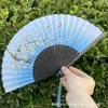 Leque Dobrável Estilo Antigo Transfronteiriço para o Verão, Estilo Chinês, Hanfu, Cheongsam, Leque Pequeno Dobrável de Bambu Portátil para Mulheres