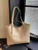 Bolsa tote vintage transfronteiriça para mulheres, novo modelo 2026, bolsa de ombro de luxo leve, bolsa de mão, couro macio, bolsa de axila de grande capacidade