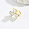 Nuevos Pendientes de Clip Elegantes con Diseño Único, Versátiles para Mujer, Incrustaciones de Circonia, Pendientes de Clip de Flor de Tres Pétalos Simples y Modernos, Sin Perforación en el Cartílago del Oído