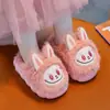 Pantuflas de algodón para otoño e invierno para niños y niñas, con una suela gruesa y antideslizante que se siente como pisar algo suave, adecuadas para uso en interiores, con forro polar adicional para mayor calidez.