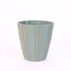 Maceta Decorativa de Plástico para Escritorio con Rayas Verticales Irregulares, la Más Vendida de Amazon, con Suculentas y Flores Artificiales