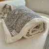 Terciopelo de Leche 2025 Nueva Manta Engrosada Manta de Terciopelo Coral Siesta de Oficina Cama Sofá Ropa de Cama Manta Pequeña