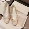 Versão de Luxo dos Sapatilhas de Ballet com Laço Xiaoxiangfeng para Mulheres, Novo Estilo 2025, Mocassins Planos Slip-On Color-Blocking