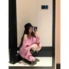 Suéter de Punto Irregular Francés de un Hombro Amarillo con Lentejuelas Huecas para Mujer Otoño Invierno Estilo Holgado Perezoso Top de Punto Off-the-Shoulder