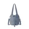 Bolso bandolera de mezclilla para mujer, nuevo bolso mensajero de nicho, bolso de hombro simple para el día a día, versátil bolso de lona de gran capacidad